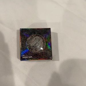 Touch in Sol eyeshadow foil pigment